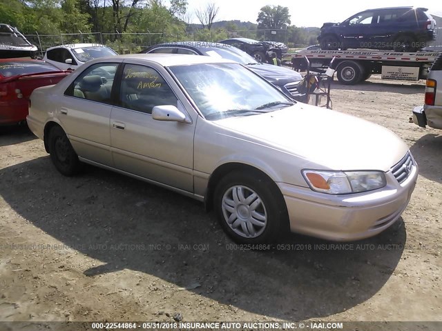 JT2BG22K9Y0396996 - 2000 TOYOTA CAMRY CE/LE/XLE ოქროსფერი ფოტო 1