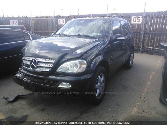 4JGAB57EX4A515208 - 2004 MERCEDES-BENZ ML 350 BLACK photo 2