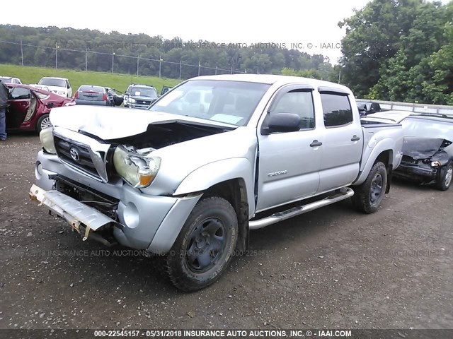 5TEJU62NX8Z547065 - 2008 TOYOTA TACOMA DOUBLE CAB PRERUNNER SILVER photo 2