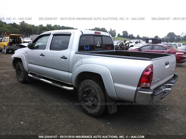 5TEJU62NX8Z547065 - 2008 TOYOTA TACOMA DOUBLE CAB PRERUNNER SILVER photo 3