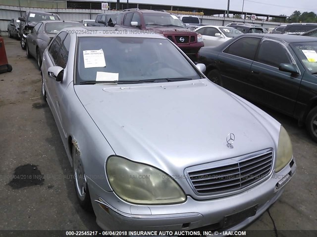 WDBNG70JX2A272943 - 2002 MERCEDES-BENZ S 430 SILVER photo 1