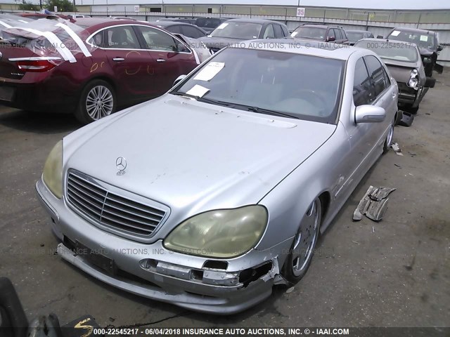 WDBNG70JX2A272943 - 2002 MERCEDES-BENZ S 430 SILVER photo 2