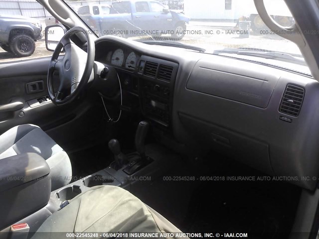 5TEWN72N92Z034180 - 2002 TOYOTA TACOMA XTRACAB WHITE photo 5