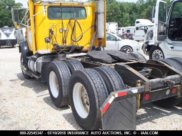 1HSHCAHR23H557556 - 2003 INTERNATIONAL 8100 8100 YELLOW photo 3