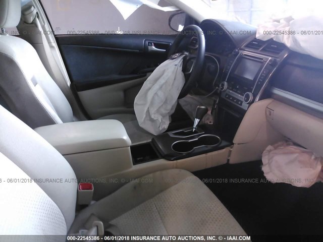 4T1BF1FK8DU723059 - 2013 TOYOTA CAMRY L/SE/LE/XLE 黑色 照片 5