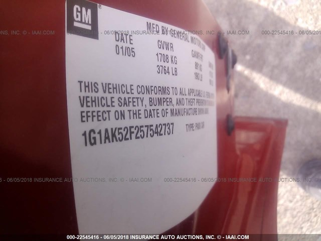 1G1AK52F257542737 - 2005 CHEVROLET COBALT RED photo 9