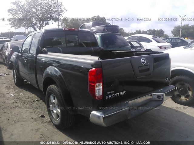 1N6AD06U57C454513 - 2007 NISSAN FRONTIER KING CAB LE/SE/OFF ROAD BLACK photo 3