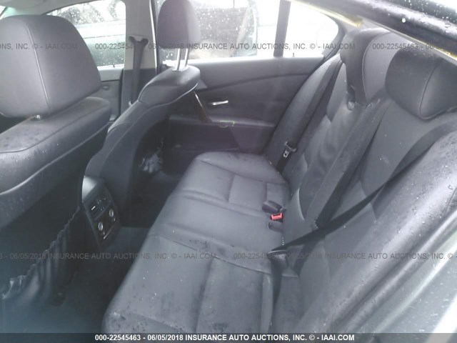 WBANB33575CN65969 - 2005 BMW 545 I GRAY photo 8