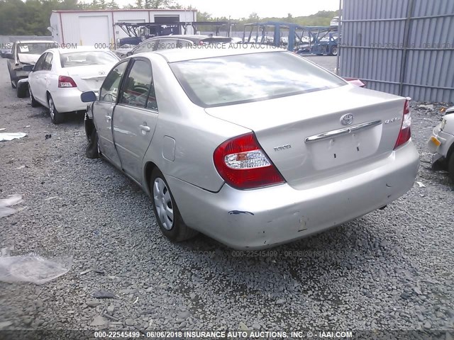 4T1BE32K94U867112 - 2004 TOYOTA CAMRY LE/XLE/SE ვერცხლისფერი ფოტო 3