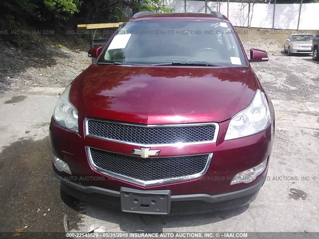 1GNLVFED4AS145679 - 2010 CHEVROLET TRAVERSE LT RED photo 6