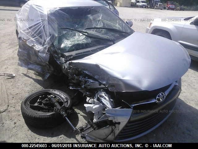 4T1BF1FK6HU316606 - 2017 TOYOTA CAMRY LE/XLE/SE/XSE 银色 照片 6