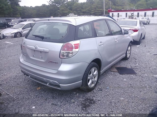 2T1LR32E26C561750 - 2006 TOYOTA COROLLA MATRIX XR SILVER photo 4