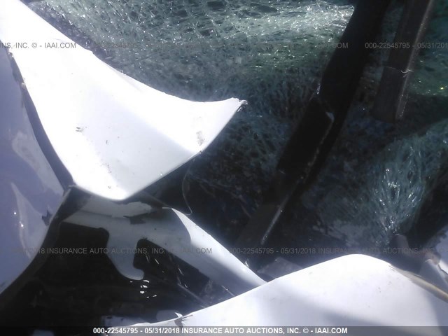 3TMLU4EN6BM078294 - 2011 TOYOTA TACOMA DOUBLE CAB თეთრი ფოტო 9