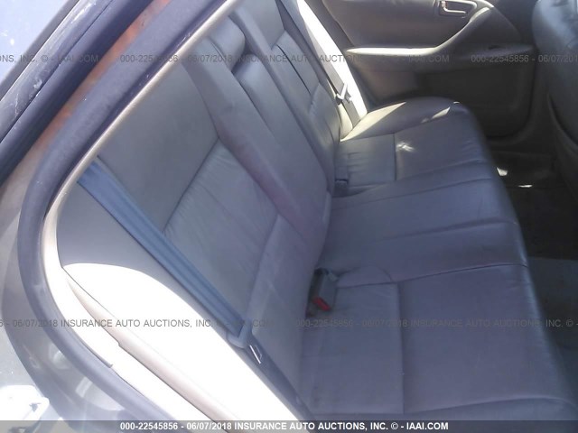 JT2BF28KXW0118244 - 1998 TOYOTA CAMRY LE/XLE GOLD photo 8