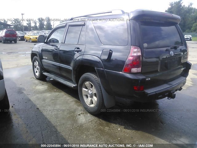 JTEBU17R458039895 - 2005 TOYOTA 4RUNNER LIMITED BLACK photo 3