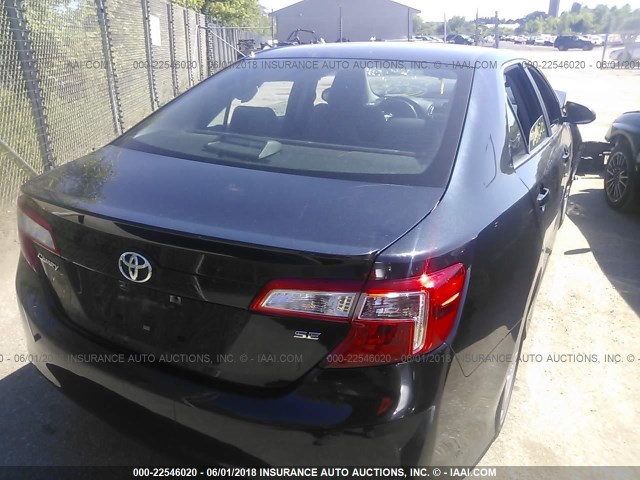 4T1BF1FK6DU261942 - 2013 TOYOTA CAMRY L/SE/LE/XLE 黑色 照片 4