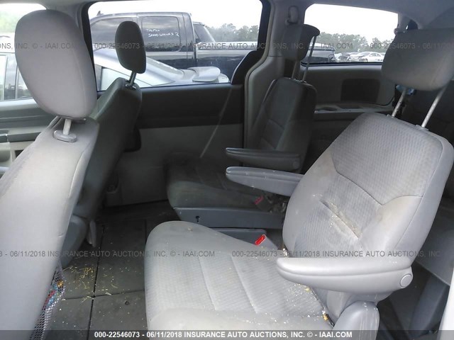 2A8HR44E69R542754 - 2009 CHRYSLER TOWN & COUNTRY LX GREEN photo 8