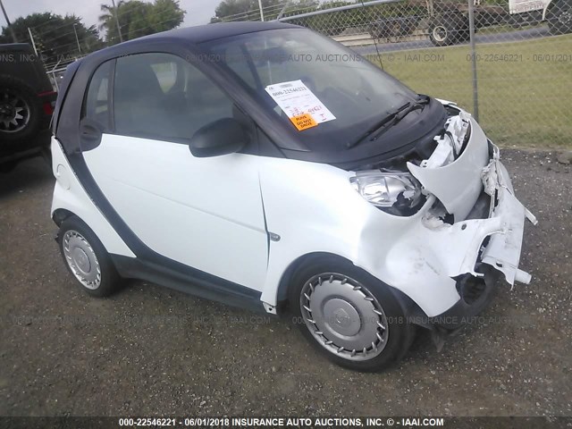 WMEEJ3BA3DK642315 - 2013 SMART FORTWO PURE/PASSION WHITE photo 1