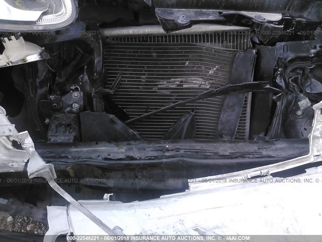 WMEEJ3BA3DK642315 - 2013 SMART FORTWO PURE/PASSION WHITE photo 10