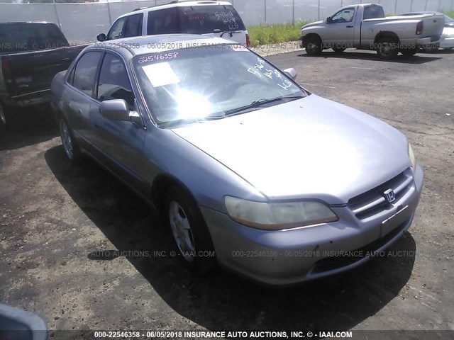 1HGCG5651YA090646 - 2000 HONDA ACCORD EX SILVER photo 1