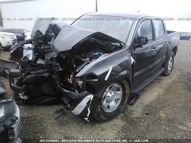 3TMCZ5AN0HM104944 - 2017 TOYOTA TACOMA DBL CAB/SR/TRDSPT/OR/PRO ნაცრისფერი ფოტო 2