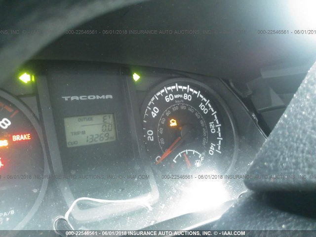 3TMCZ5AN0HM104944 - 2017 TOYOTA TACOMA DBL CAB/SR/TRDSPT/OR/PRO ნაცრისფერი ფოტო 7