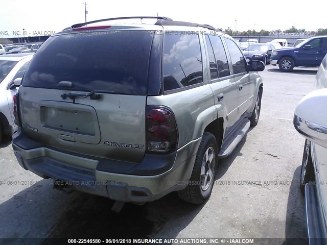 1GNDS13S432221972 - 2003 CHEVROLET TRAILBLAZER  GREEN photo 4