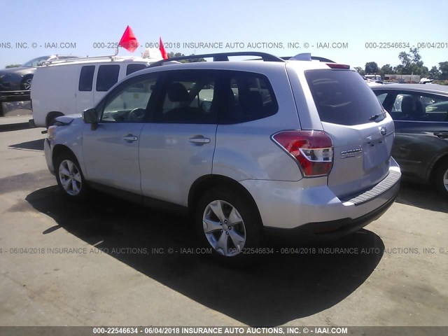 JF2SJADC0GH489934 - 2016 SUBARU FORESTER 2.5I PREMIUM SILVER photo 3