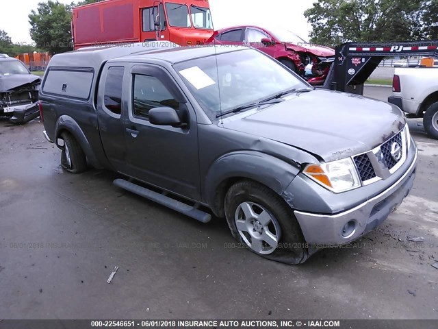 1N6AD06U88C421233 - 2008 NISSAN FRONTIER KING CAB LE/SE/OFF ROAD GRAY photo 1