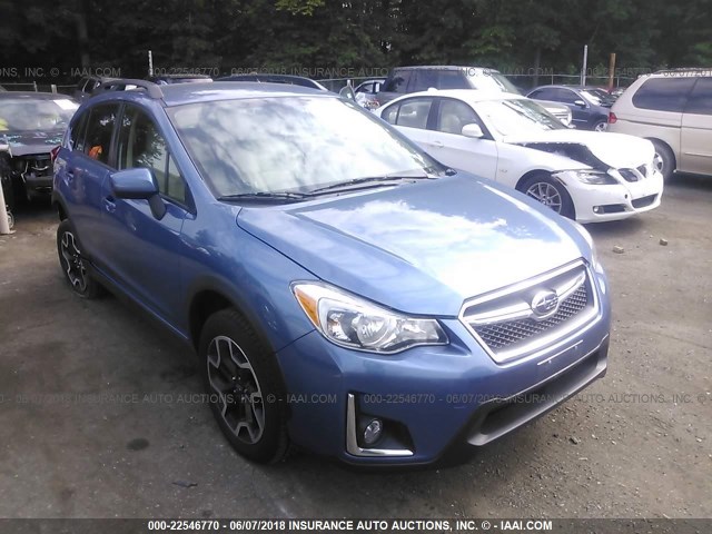 JF2GPADC1H8253153 - 2017 SUBARU CROSSTREK PREMIUM BLUE photo 1