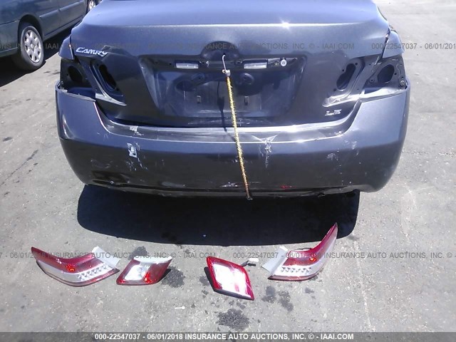 4T1BF3EK4BU222986 - 2011 TOYOTA CAMRY SE/LE/XLE 灰色 照片 6