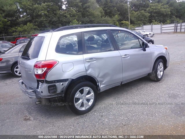 JF2SJABC7FH442949 - 2015 SUBARU FORESTER 2.5I SILVER photo 4