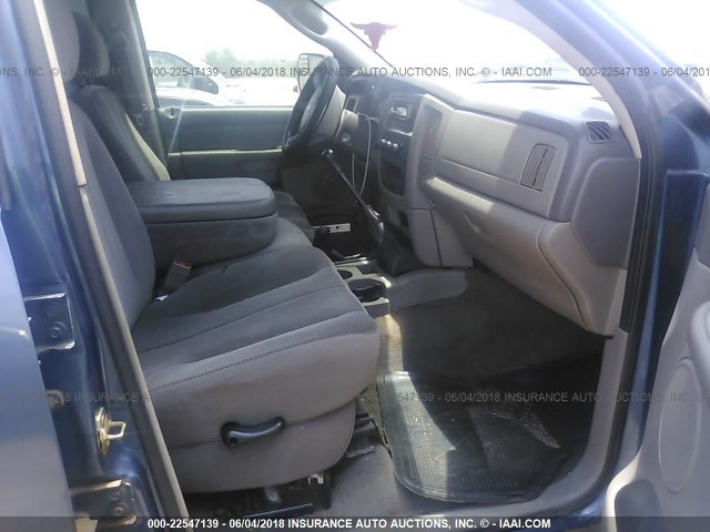 3D7KS28C05G859921 - 2005 DODGE RAM 2500 ST/SLT 蓝色 照片 5