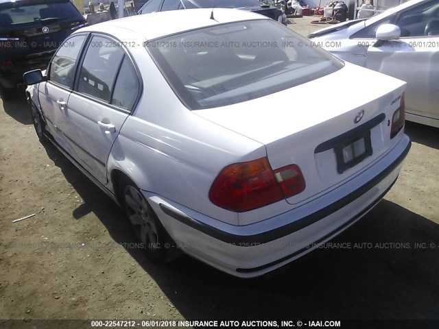 WBAAM3334XFP59366 - 1999 BMW 323 I AUTOMATIC WHITE photo 3