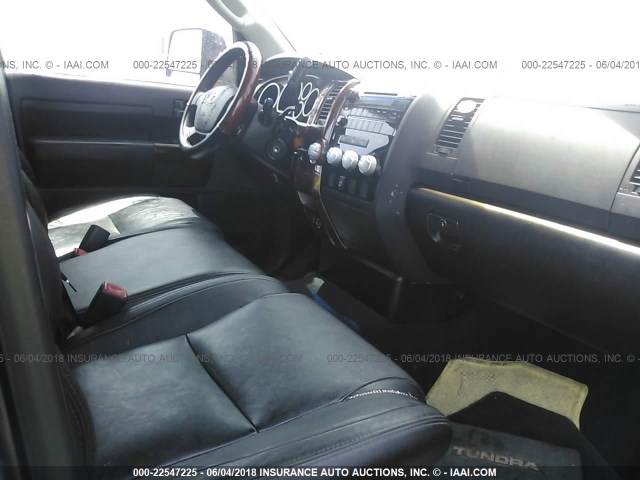 5TFSV541X7X003600 - 2007 TOYOTA TUNDRA DOUBLE CAB SR5 BLACK photo 5
