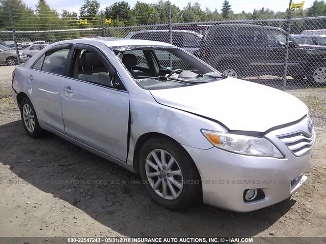 4T4BF3EK3BR142617 - 2011 TOYOTA CAMRY SE/LE/XLE SILVER photo 6