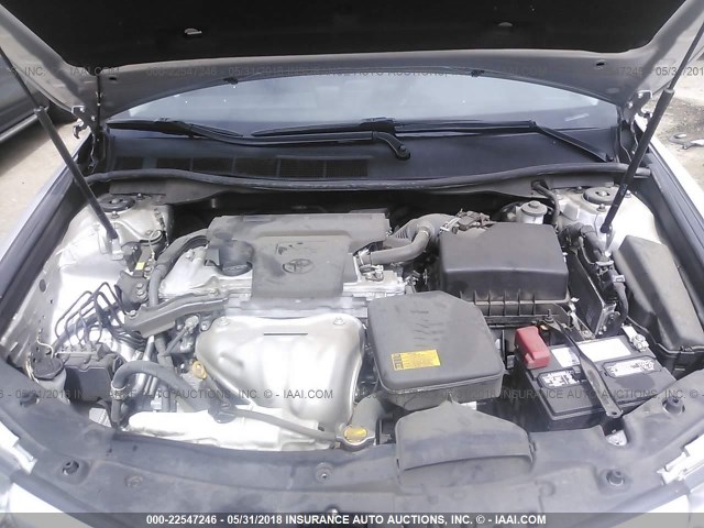 4T1BF1FK6EU352890 - 2014 TOYOTA CAMRY L/SE/LE/XLE 银色 照片 10