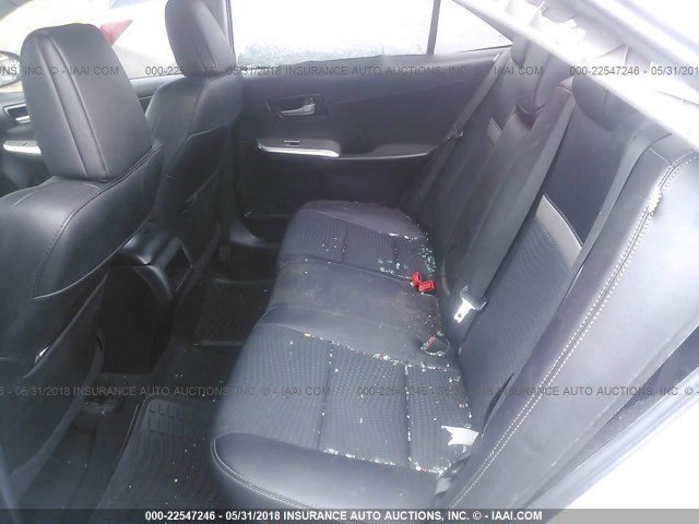 4T1BF1FK6EU352890 - 2014 TOYOTA CAMRY L/SE/LE/XLE 银色 照片 8
