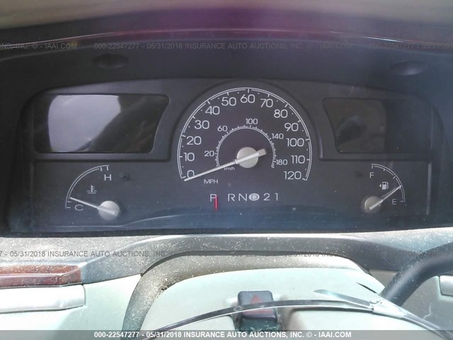 1LNHM81WX4Y628305 - 2004 LINCOLN TOWN CAR EXECUTIVE/SIGNATURE თაფლისფერი ფოტო 7