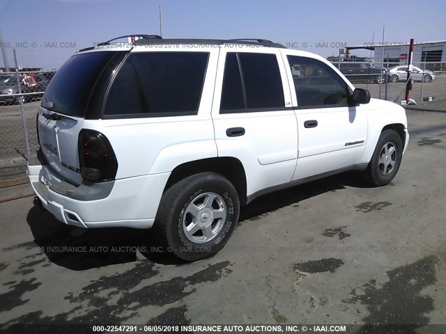 1GNDS13S122183549 - 2002 CHEVROLET TRAILBLAZER  WHITE photo 4