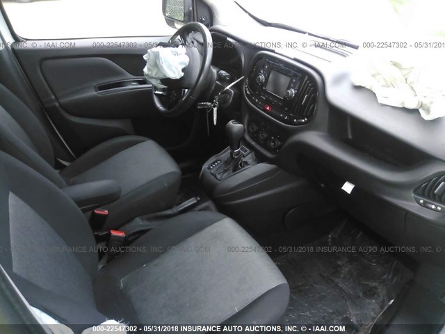 ZFBERFBT9G6B00570 - 2016 RAM PROMASTER CITY SLT 白色 照片 5