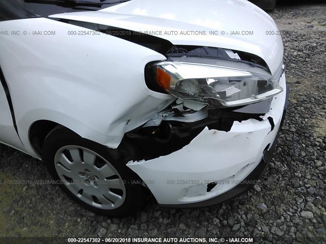 ZFBERFBT9G6B00570 - 2016 RAM PROMASTER CITY SLT 白色 照片 6