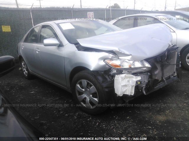 JTNBE46K773067077 - 2007 TOYOTA CAMRY NEW GENERAT CE/LE/XLE/SE SILVER photo 1