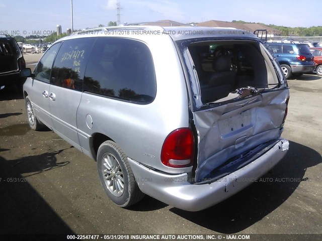 1C4GP64L0YB656619 - 2000 CHRYSLER TOWN & COUNTRY LIMITED SILVER photo 3