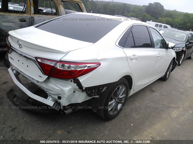 4T1BF1FK8GU158851 - 2016 TOYOTA CAMRY LE/XLE/SE/XSE WHITE photo 4