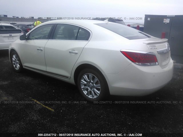 1G4GD5GR2CF311608 - 2012 BUICK LACROSSE PREMIUM WHITE photo 3