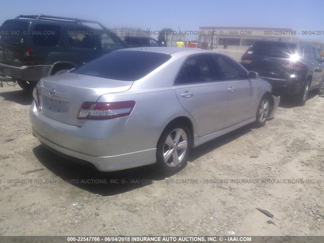 4T1BF3EK0AU018104 - 2010 TOYOTA CAMRY SE/LE/XLE 银色 照片 4