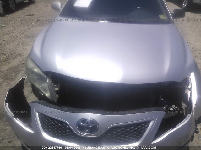 4T1BF3EK0AU018104 - 2010 TOYOTA CAMRY SE/LE/XLE 银色 照片 6