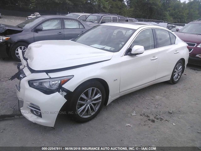 JN1EV7AR1GM341622 - 2016 INFINITI Q50 PREMIUM/SPORT WHITE photo 2