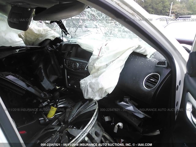 5N1DR2MN0HC645472 - 2017 NISSAN PATHFINDER S/SV/SL/PLATINUM 白色 照片 5